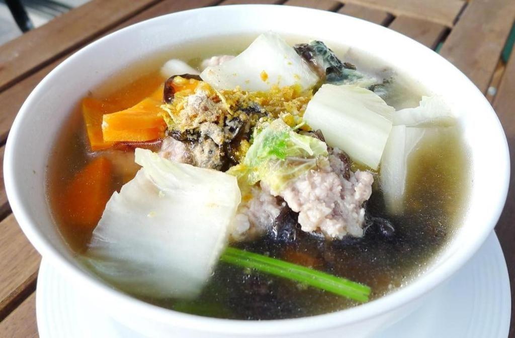 T5套房酒店 芭達亞 外观 照片